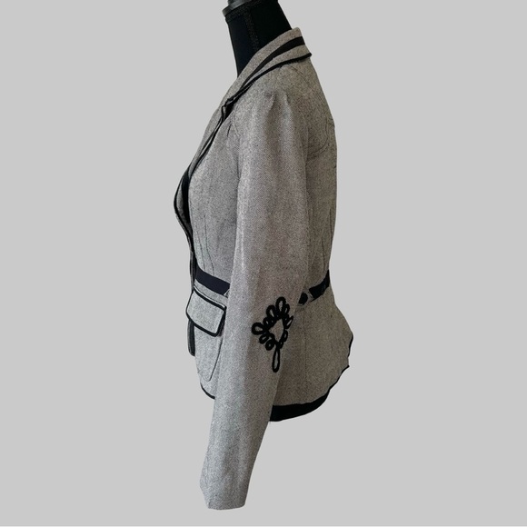 Tristan & Iseut Wool Blend Puff Sleeve Embroidery Blazer - Picture 2 of 15